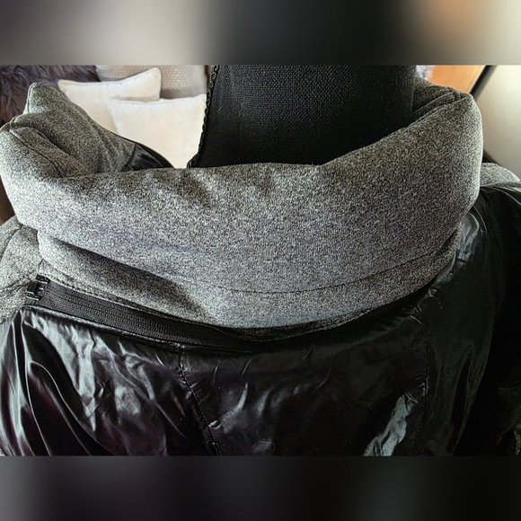 Tek Gear Women's Gray Quilted Vest - Picture 5 of 7